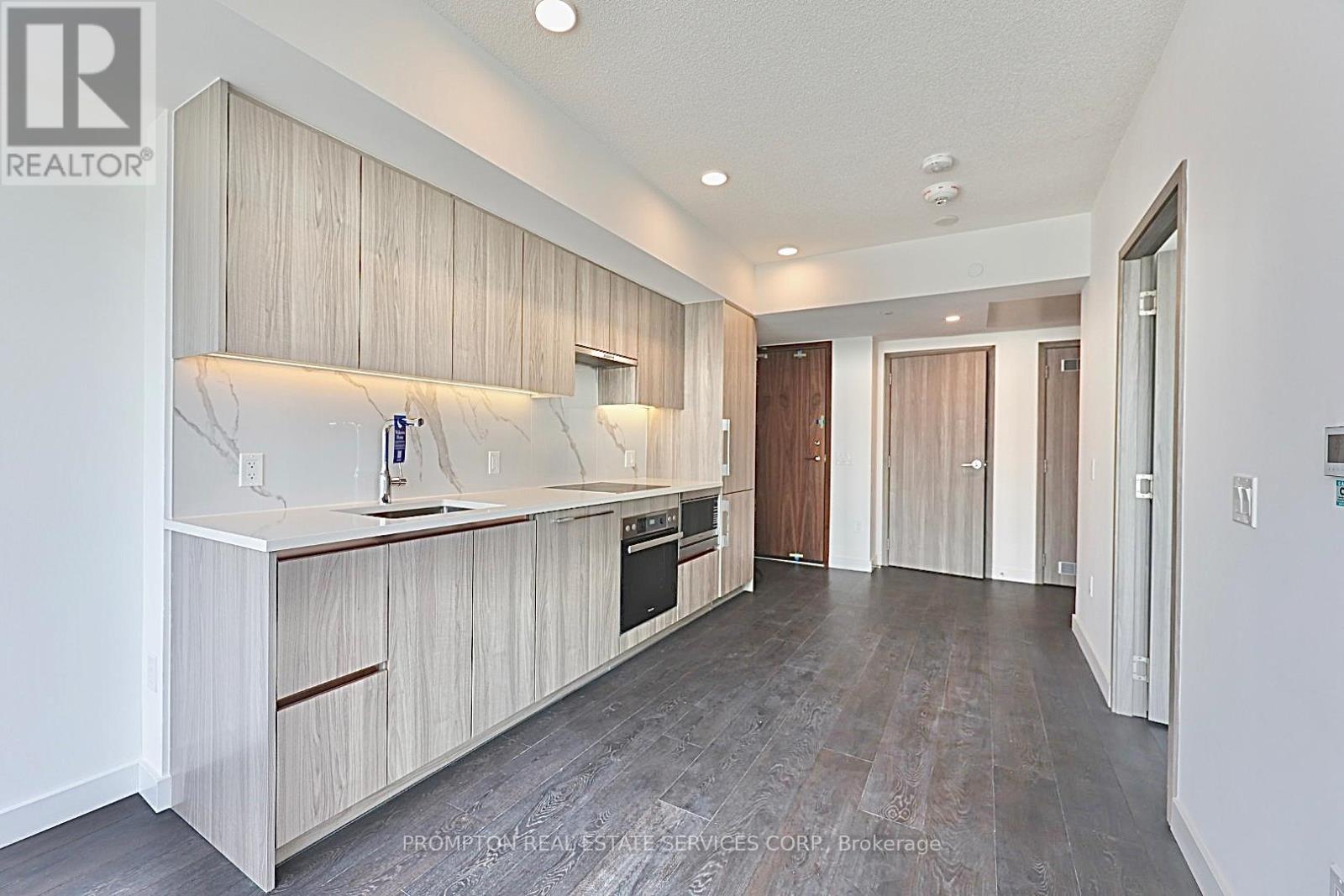 1901 - 1 Concord Cityplace Way, Toronto, Ontario  M5V 0X3 - Photo 6 - C12539748