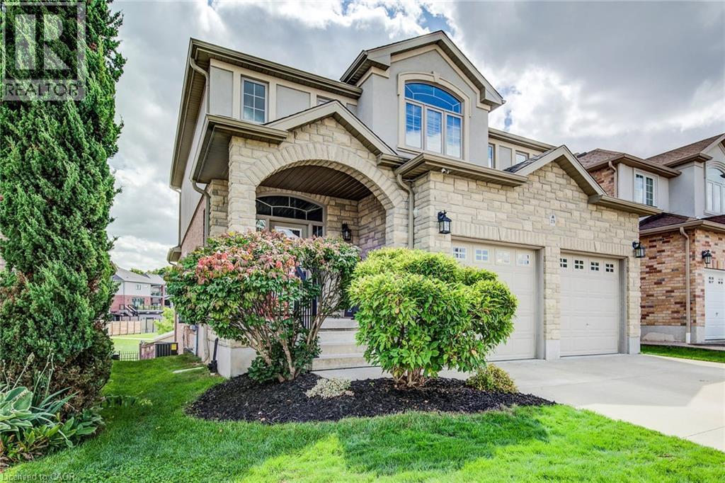 279 Zeller Drive, Kitchener, Ontario  N2A 0B2 - Photo 2 - 40771114
