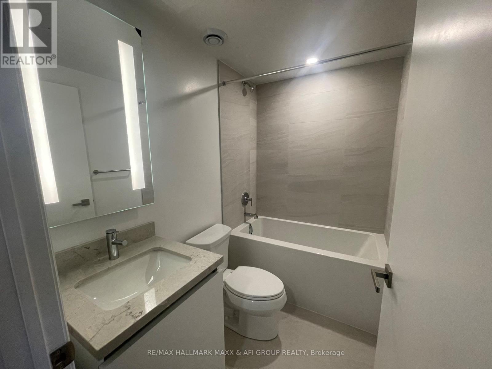 2402 - 4015 The Exchange, Mississauga, Ontario L5B 0N9 - Photo 13 - W12535240