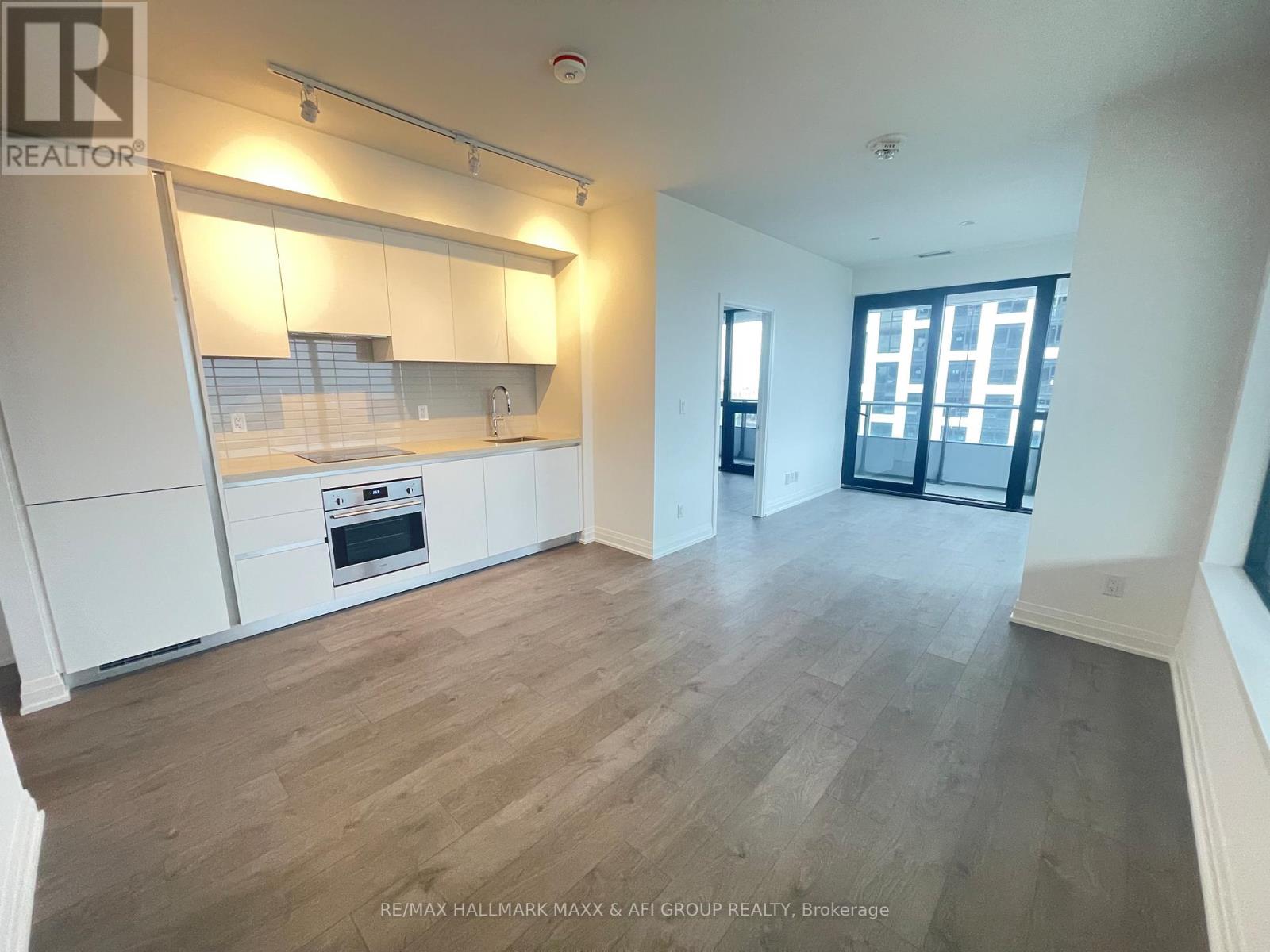 2402 - 4015 The Exchange, Mississauga, Ontario L5B 0N9 - Photo 9 - W12535240