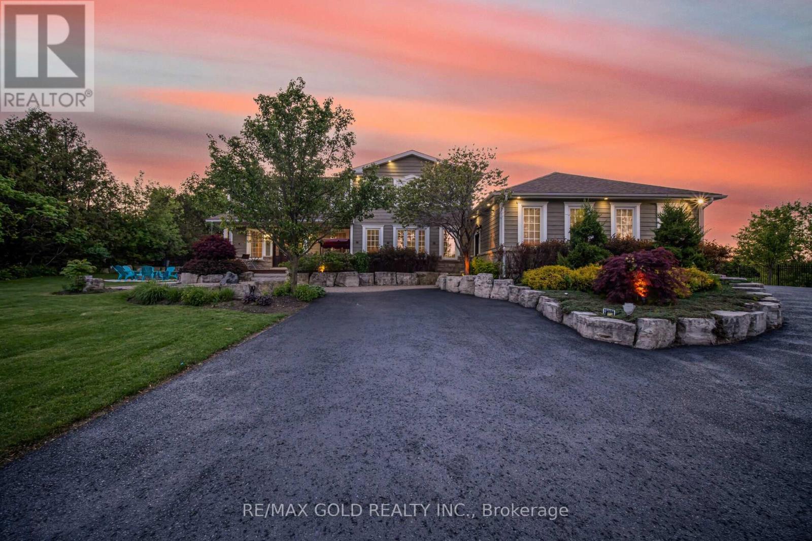 36 Orangeville Street, Erin, Ontario  N0B 1Z0 - Photo 2 - X12539752