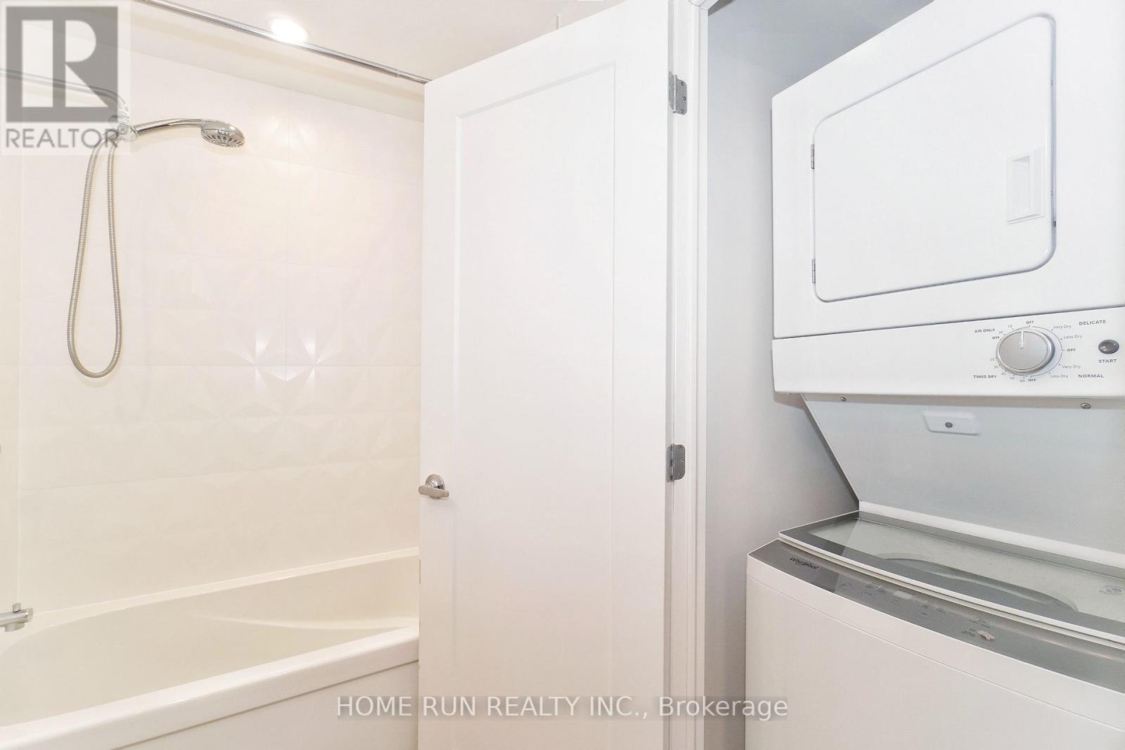 3205 - 805 Carling Avenue, Ottawa, Ontario K1S 5W9 - Photo 23 - X12539768