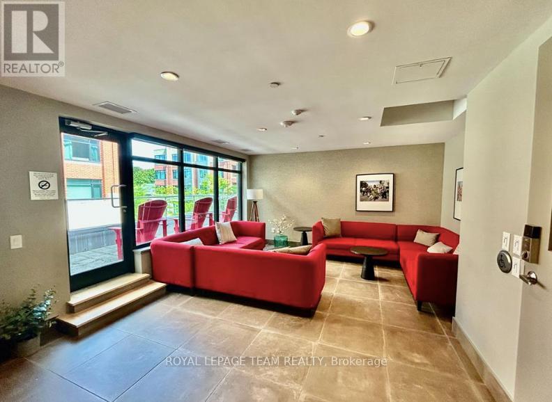 60 Springhurst Avenue, Ottawa, Ontario  K1S 5V7 - Photo 10 - X12539790