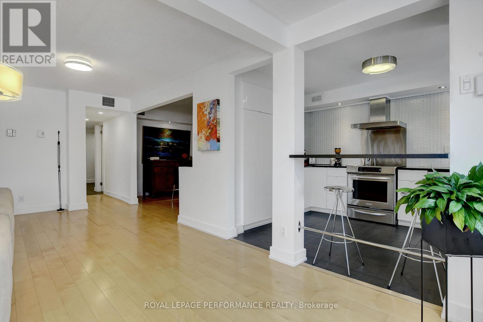 202 - 320 Crichton Street, Ottawa, Ontario K1M 1W5 - Photo 25 - X12539794