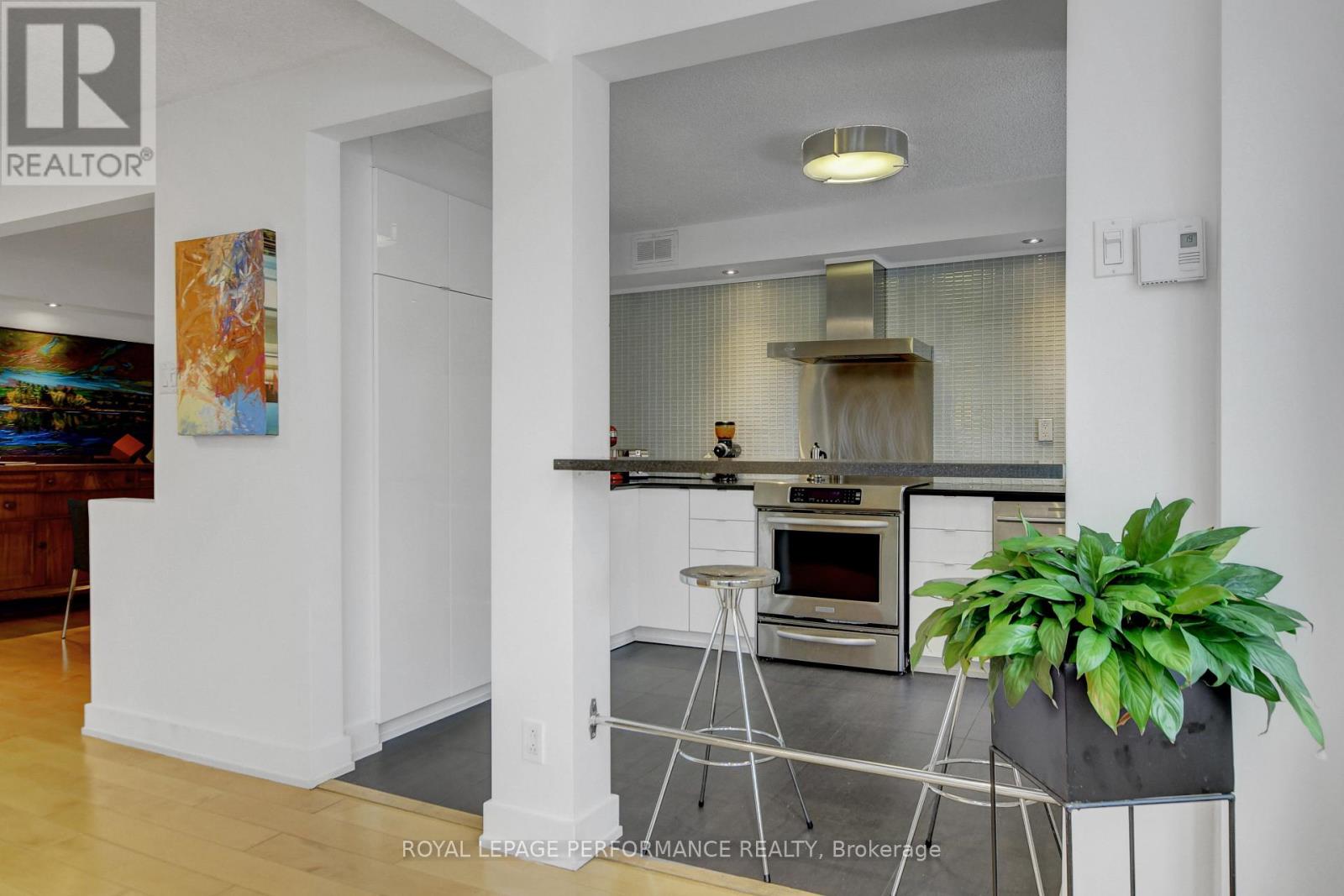 202 - 320 Crichton Street, Ottawa, Ontario K1M 1W5 - Photo 26 - X12539794