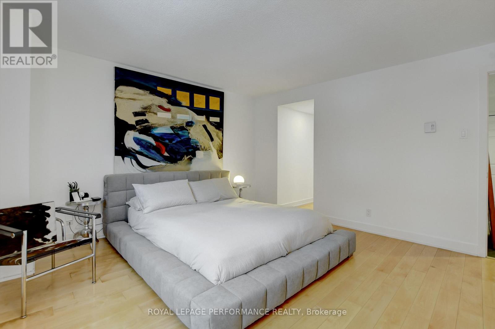 202 - 320 Crichton Street, Ottawa, Ontario K1M 1W5 - Photo 9 - X12539794