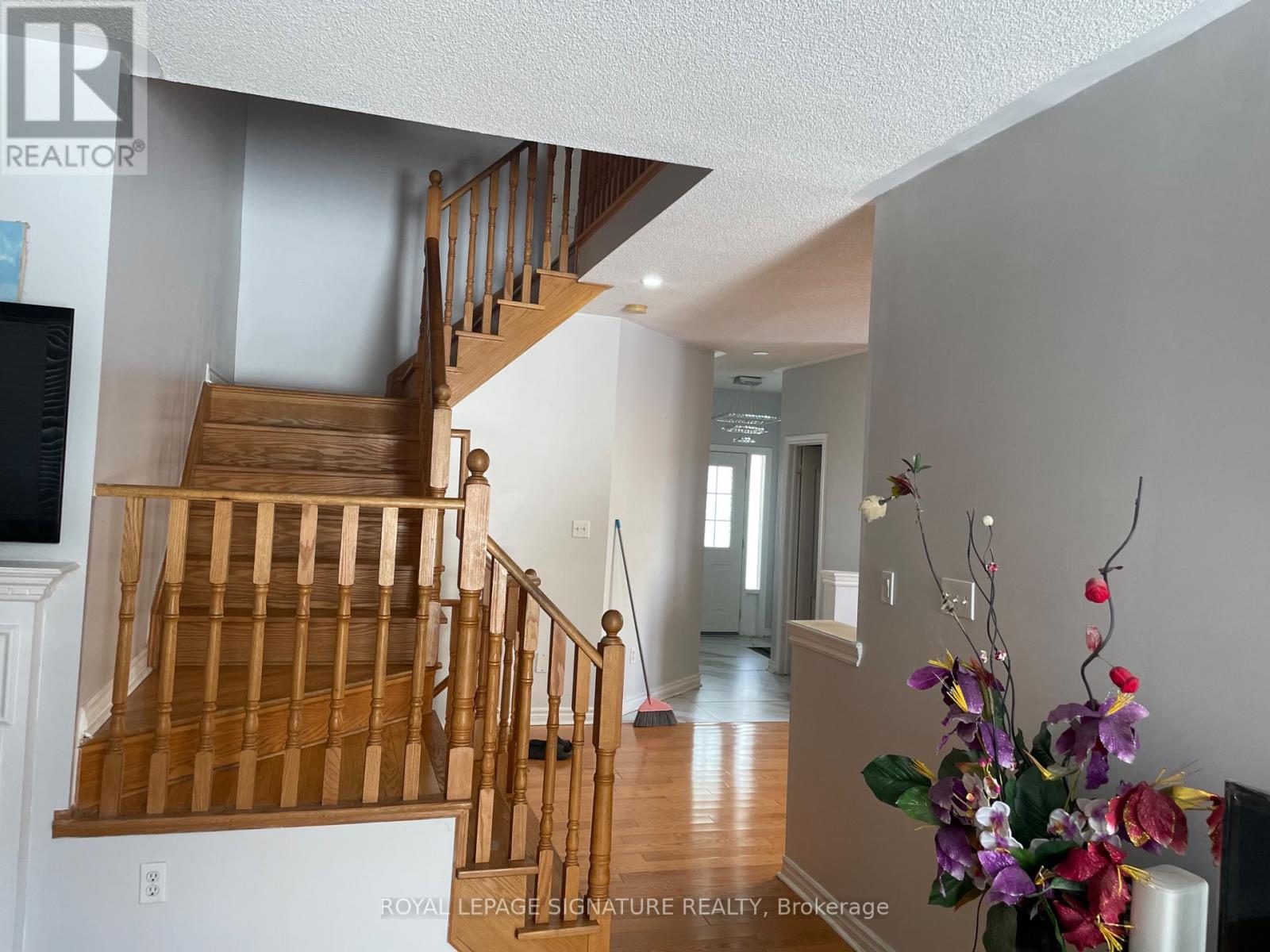 26 Mario Street, Brampton, Ontario  L6P 1N1 - Photo 12 - W12534212