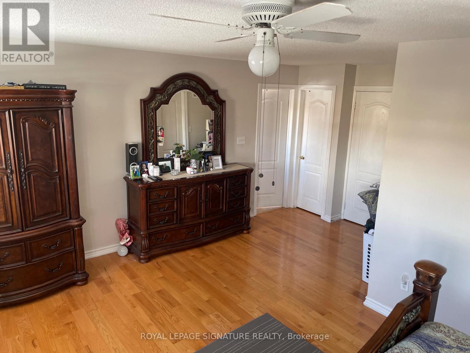 26 Mario Street, Brampton, Ontario  L6P 1N1 - Photo 17 - W12534212