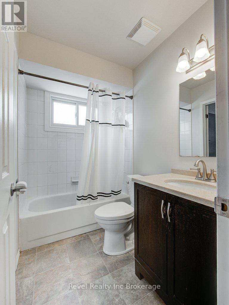 118 Canrobert Street, Woodstock, Ontario N4S 8X5 - Photo 25 - X12539772