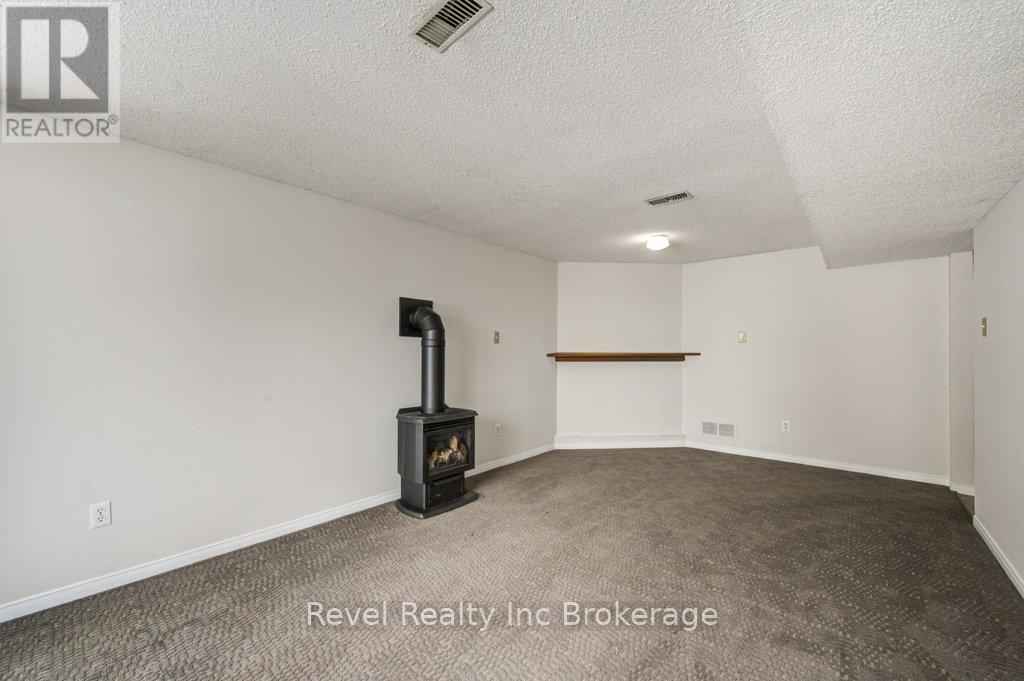 118 Canrobert Street, Woodstock, Ontario N4S 8X5 - Photo 33 - X12539772