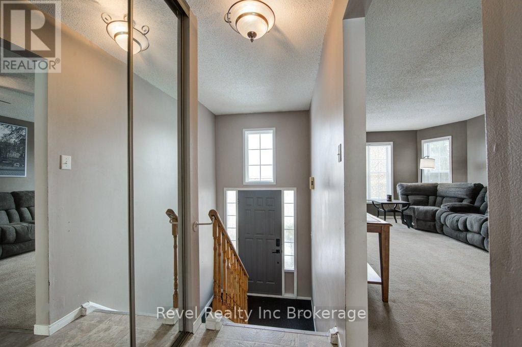 118 Canrobert Street, Woodstock, Ontario N4S 8X5 - Photo 4 - X12539772