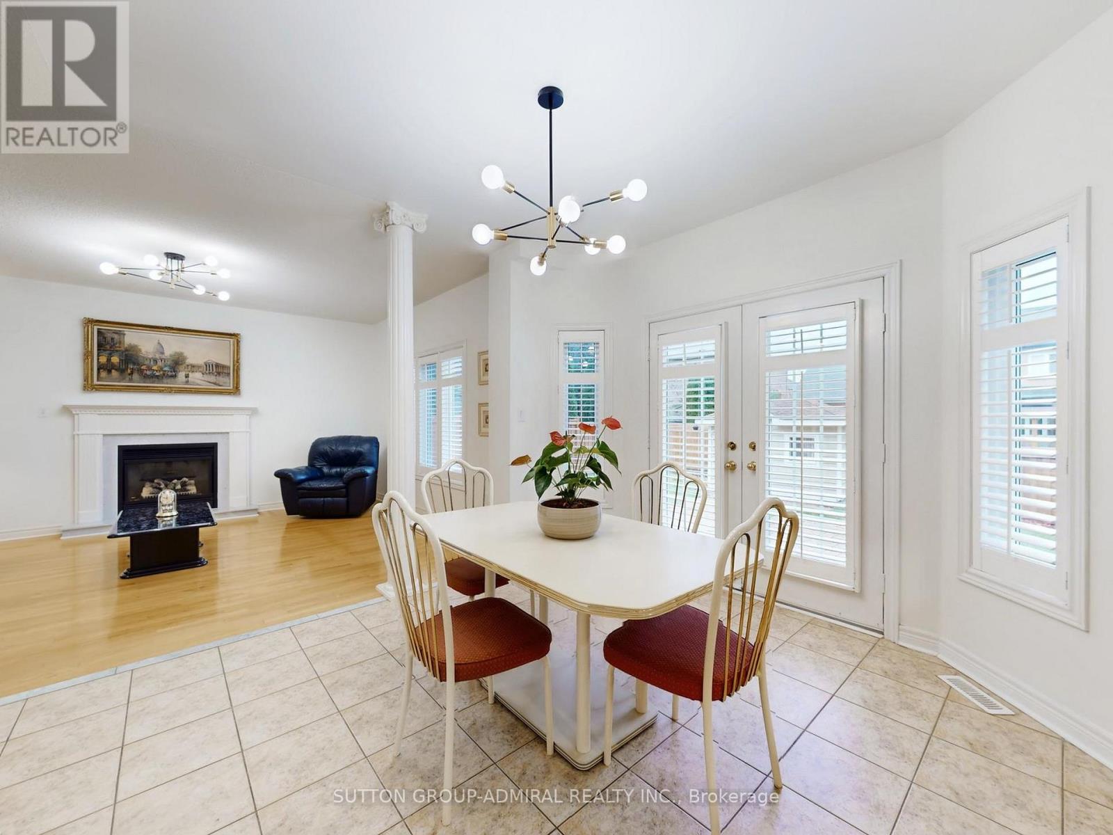 94 Reansbury Crescent, Markham, Ontario  L6C 1X6 - Photo 11 - N12539784