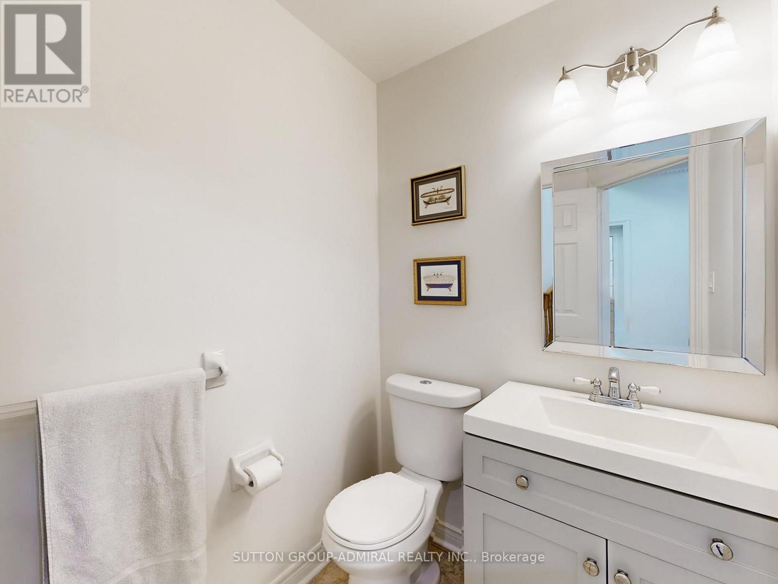 94 Reansbury Crescent, Markham, Ontario  L6C 1X6 - Photo 5 - N12539784