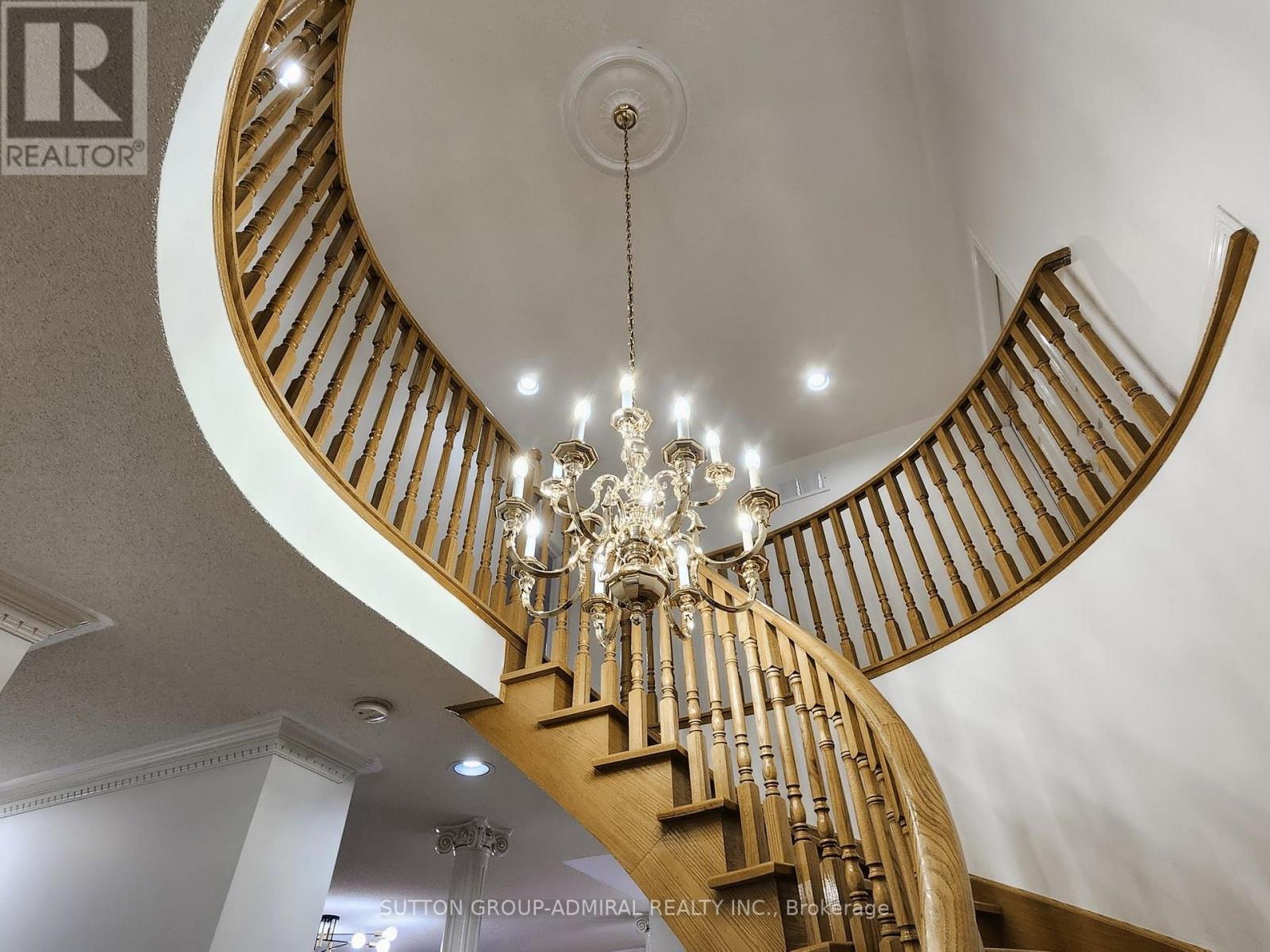 94 Reansbury Crescent, Markham, Ontario  L6C 1X6 - Photo 6 - N12539784