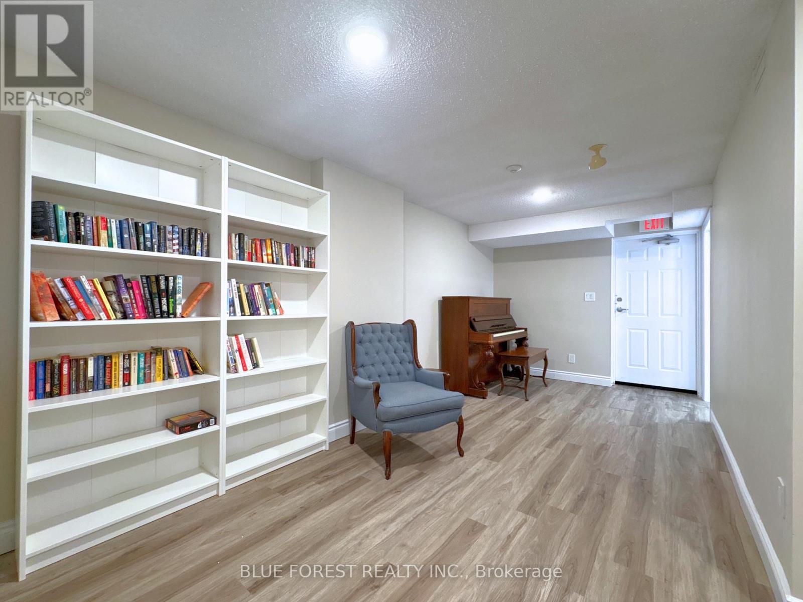 102 - 460 Wellington Street, London East, Ontario  N6A 3P8 - Photo 39 - X12520364