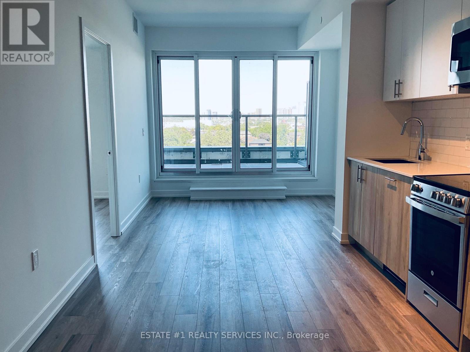 703 - 1195 The Queensway, Toronto, Ontario  M8Z 0H1 - Photo 4 - W12539770