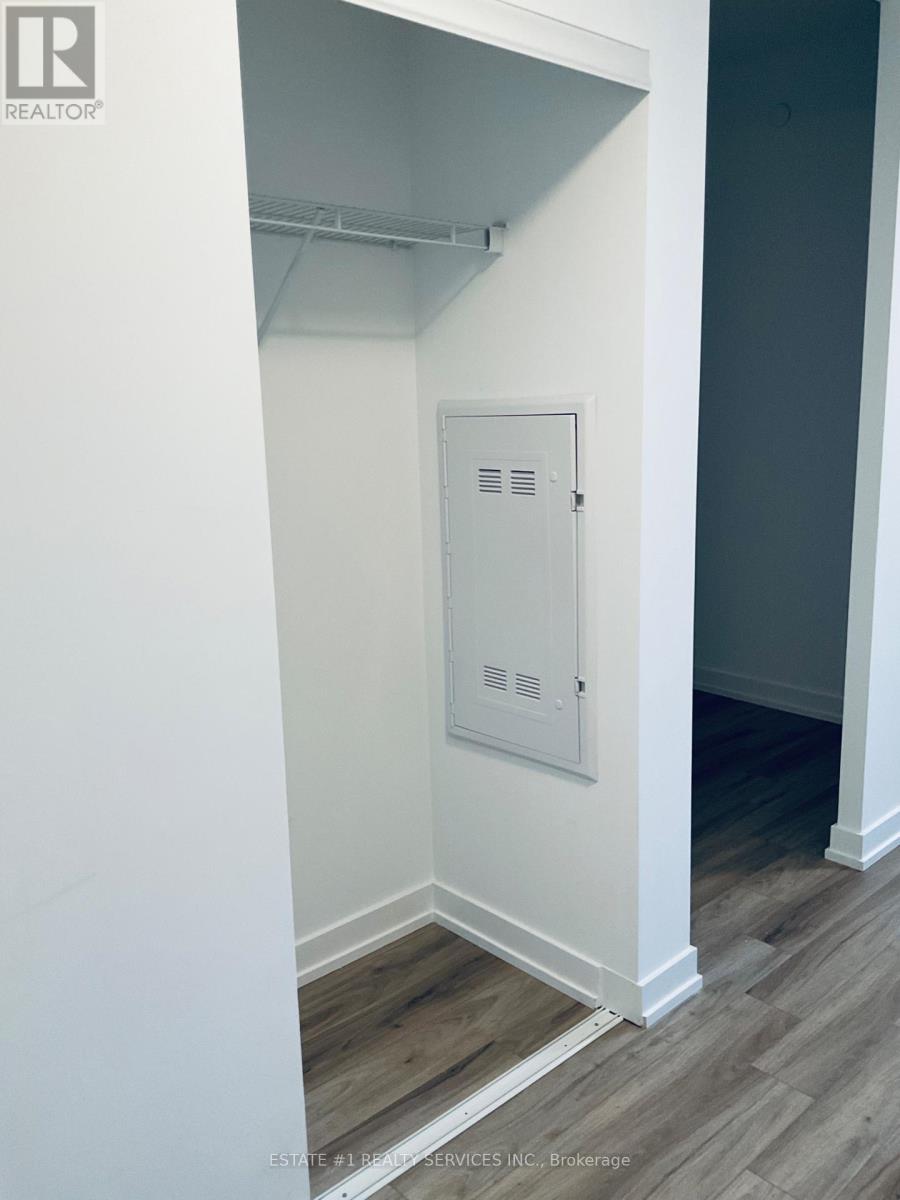 703 - 1195 The Queensway, Toronto, Ontario  M8Z 0H1 - Photo 9 - W12539770