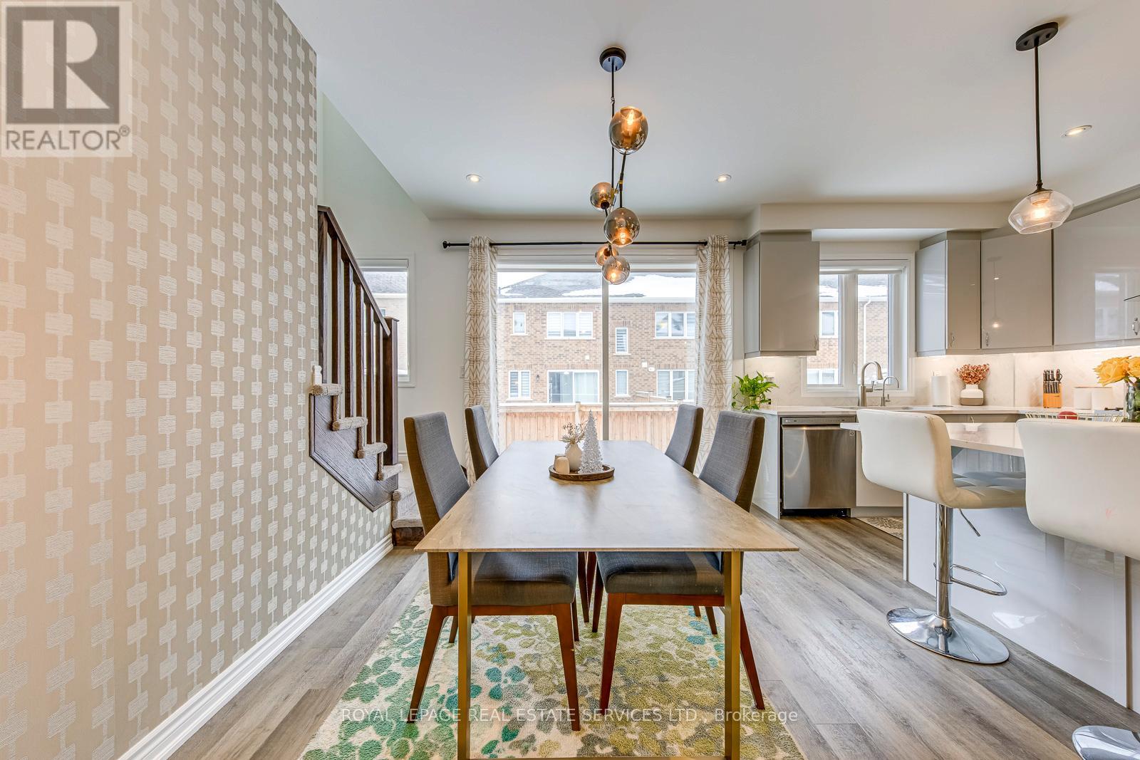 804 Aspen Terrace, Milton, Ontario L9E 1S3 - Photo 13 - W12539788