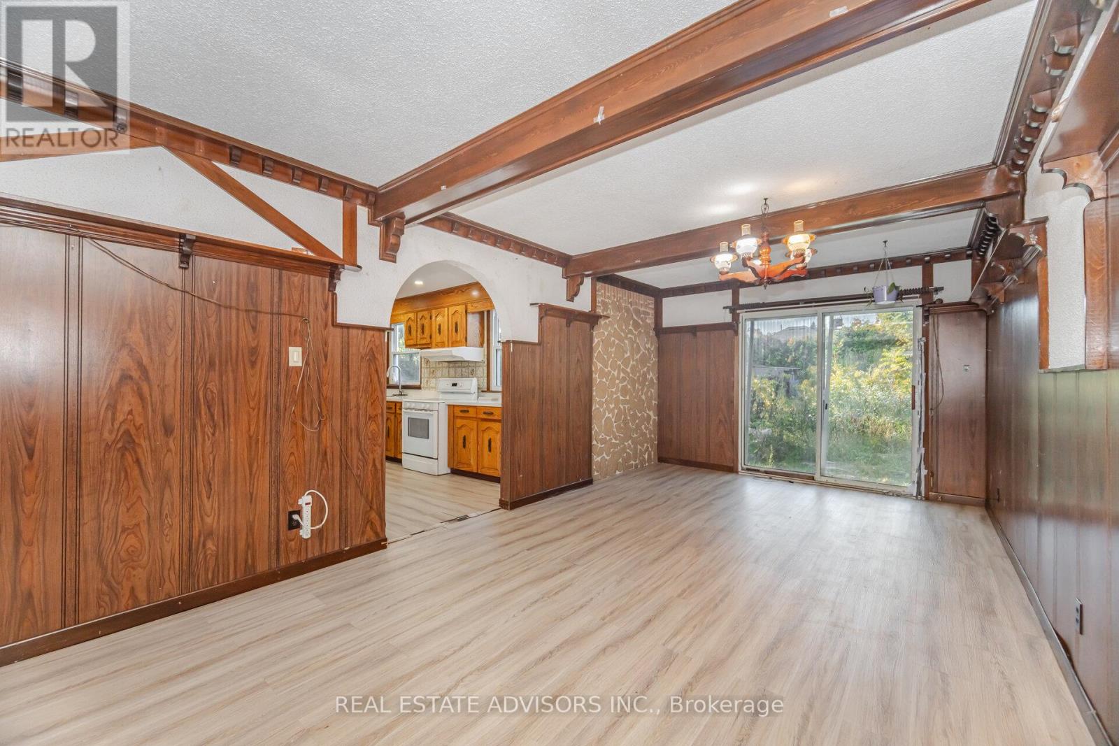 1035 Gorham Street, Newmarket, Ontario  L3Y 5G9 - Photo 14 - N12444128