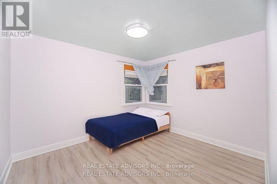 1035 Gorham Street, Newmarket, Ontario  L3Y 5G9 - Photo 26 - N12444128