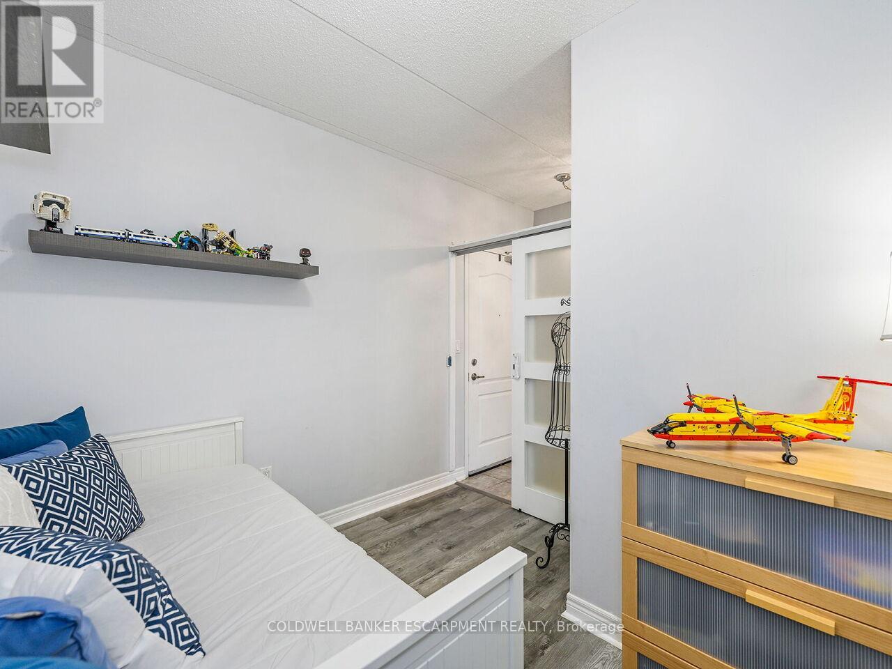 201 - 1419 Costigan Road, Milton, Ontario  L9T 2L4 - Photo 6 - W12539800