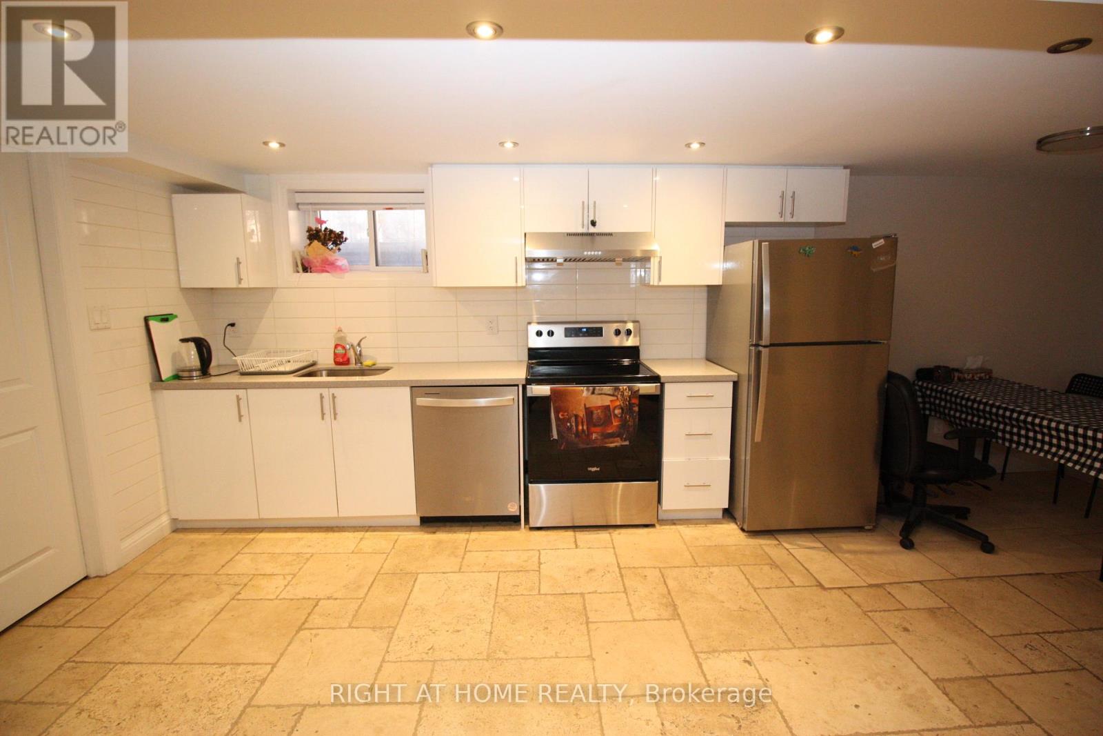 LOWER - 81A SHAVER AVENUE N, Toronto, Ontario