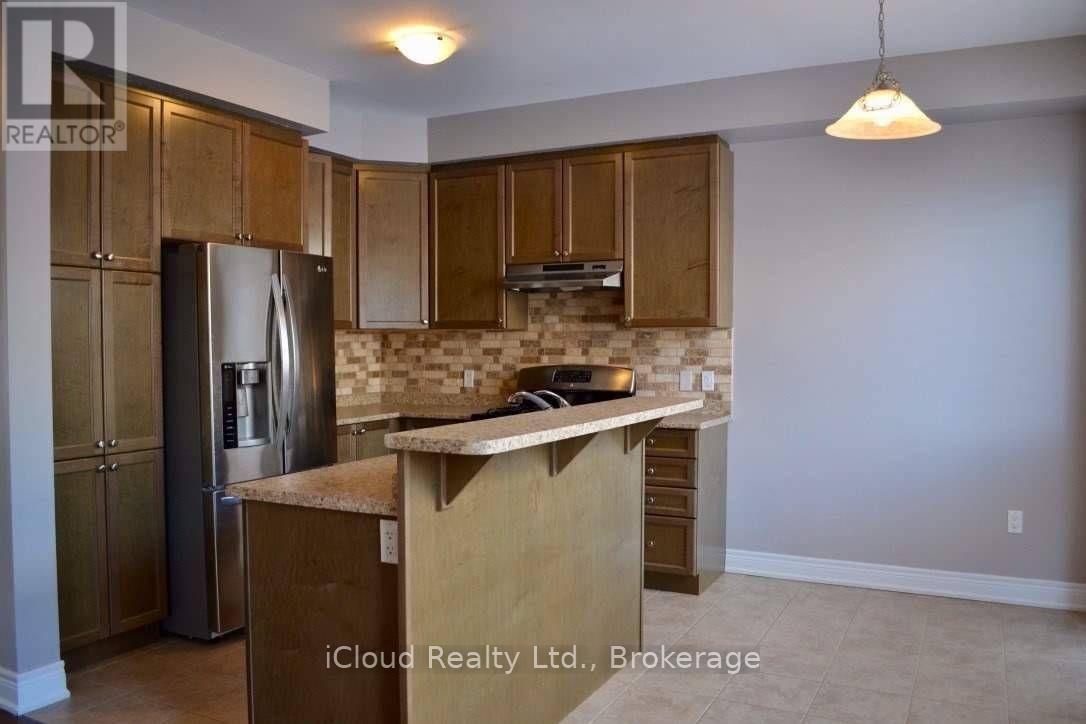 43 Merrickville Way, Brampton, Ontario  L6Y 0V2 - Photo 6 - W12539812