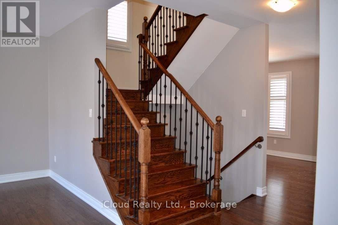 43 Merrickville Way, Brampton, Ontario  L6Y 0V2 - Photo 8 - W12539812