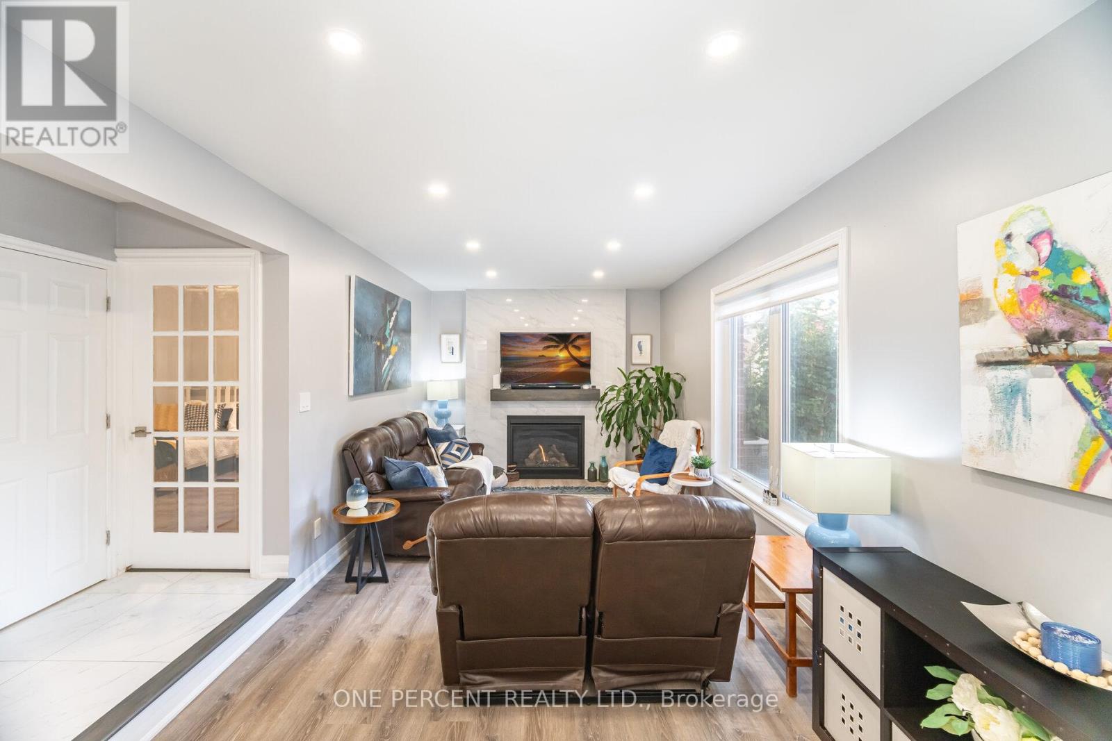 704 Bookham Crescent, Mississauga, Ontario L4Z 1T9 - Photo 11 - W12539818