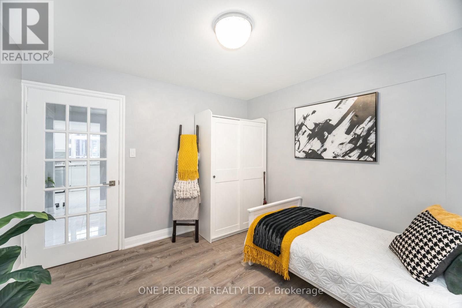 704 Bookham Crescent, Mississauga, Ontario L4Z 1T9 - Photo 15 - W12539818