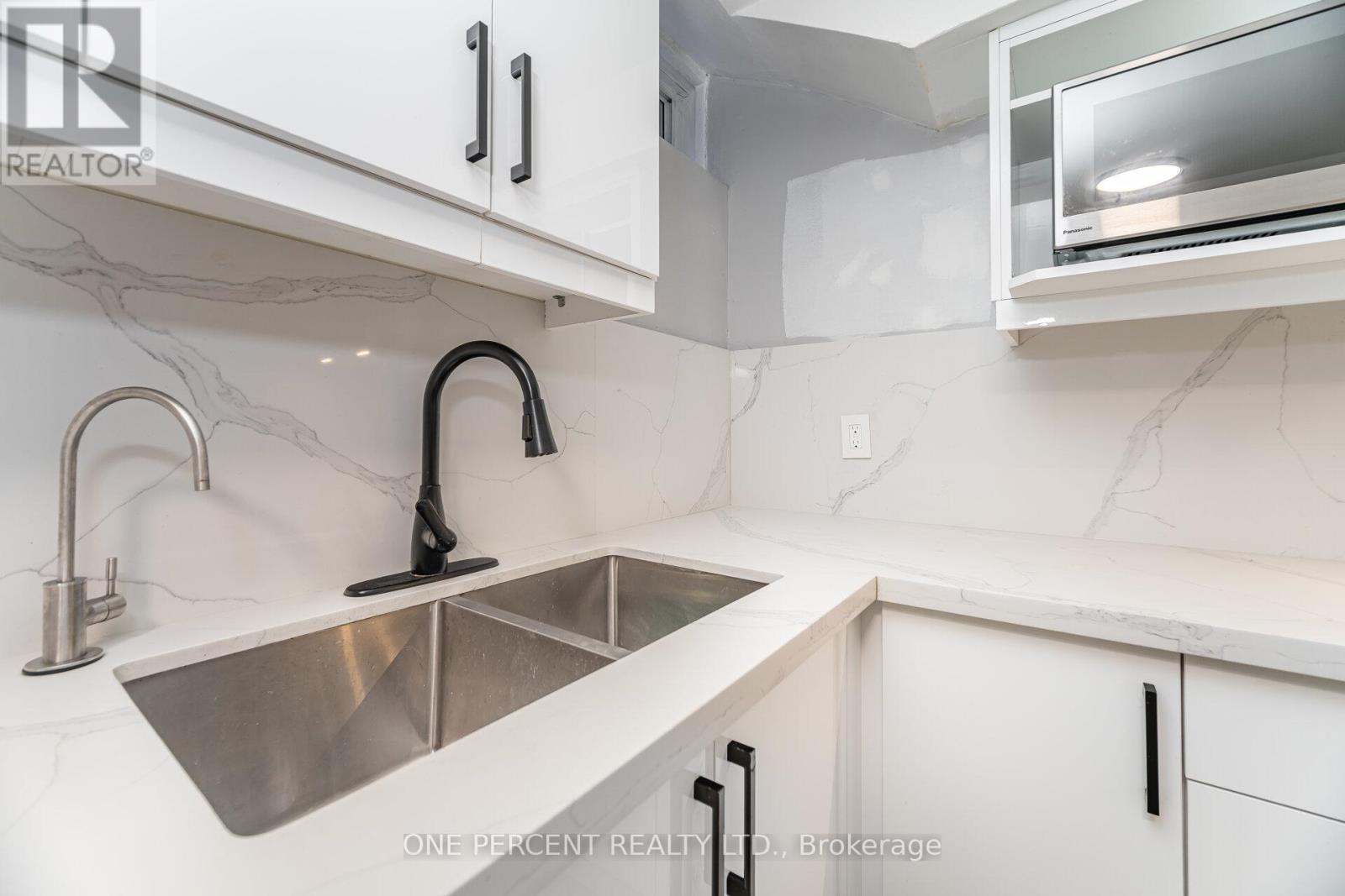 704 Bookham Crescent, Mississauga, Ontario L4Z 1T9 - Photo 35 - W12539818