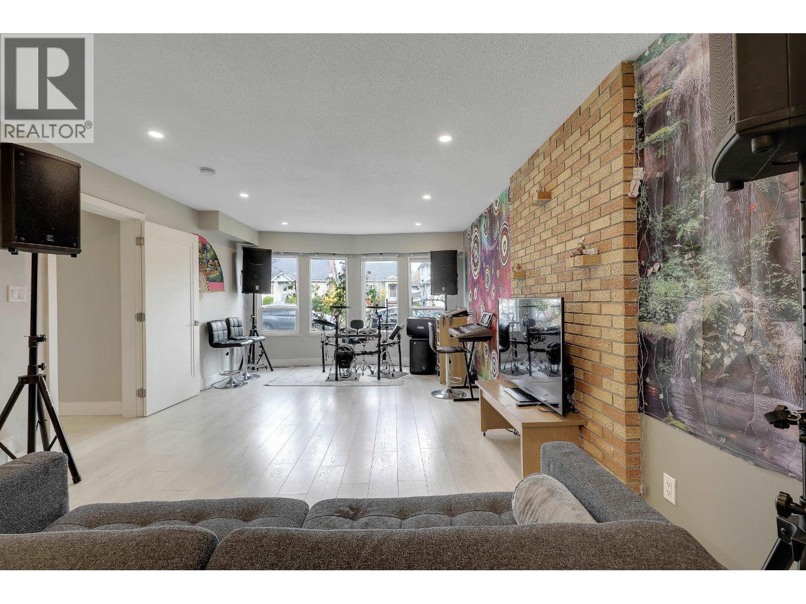 2624 Kitchener Street, Vancouver, British Columbia  V5K 3C8 - Photo 20 - R3066924