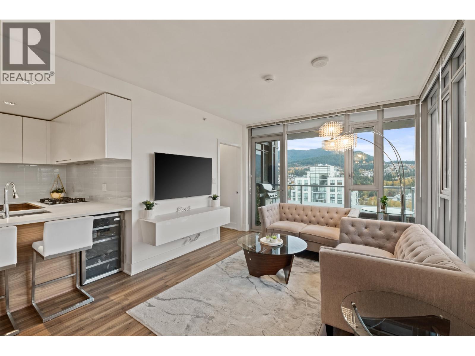 3207 1188 Pinetree Way, Coquitlam, British Columbia  V3B 0K9 - Photo 2 - R3066974