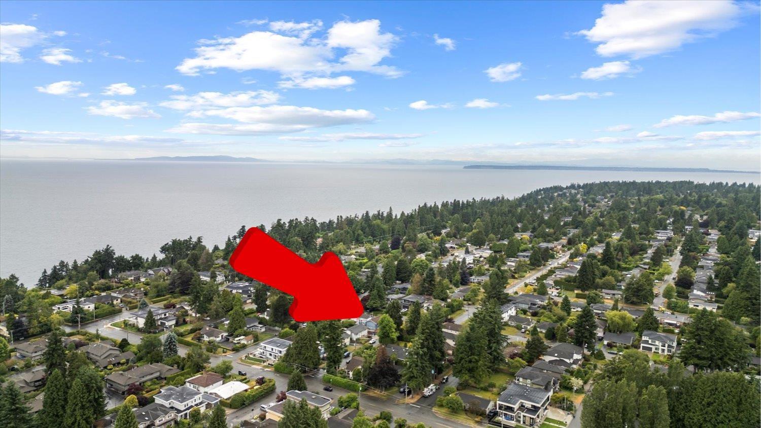 13950 BLACKBURN AVENUE, white rock, British Columbia