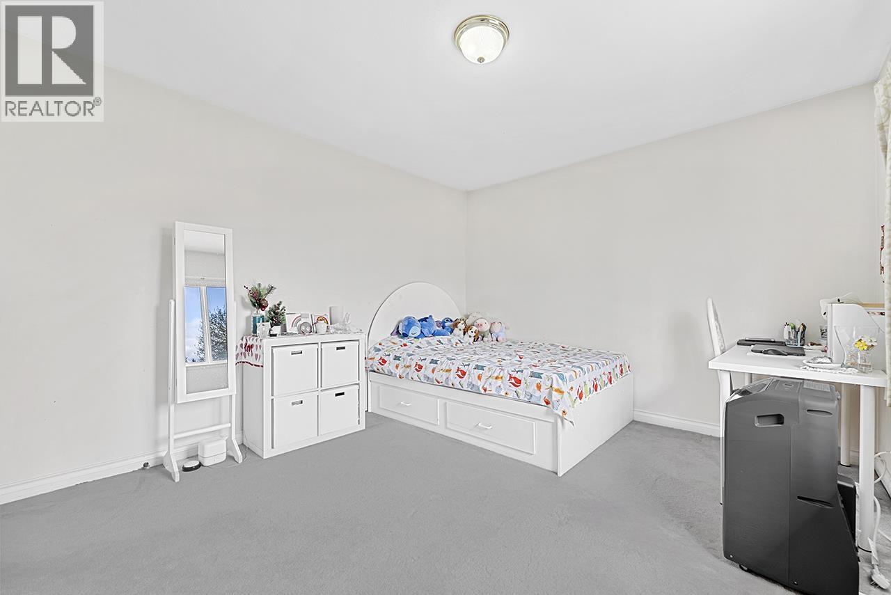 7362 Waverley Avenue, Burnaby, British Columbia  V5J 4A6 - Photo 12 - R3067017