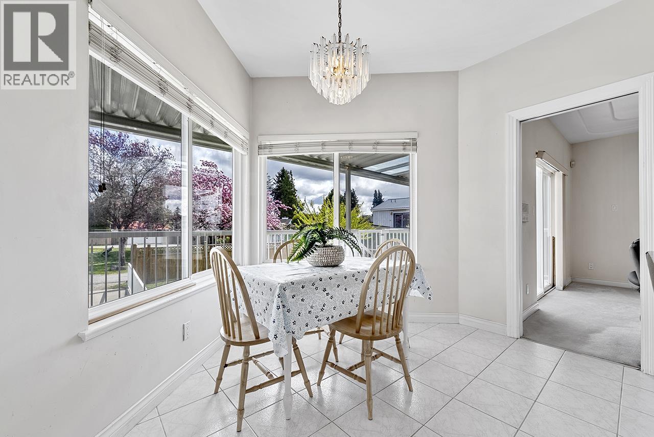 7362 Waverley Avenue, Burnaby, British Columbia  V5J 4A6 - Photo 5 - R3067017