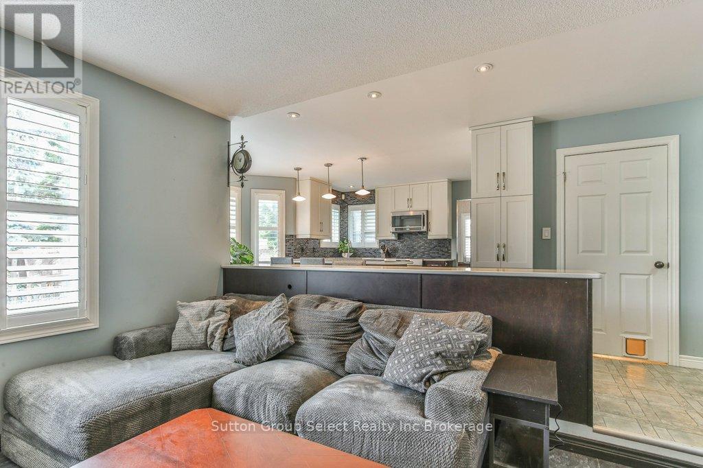 21 Heron Avenue, Woodstock, Ontario  N4T 1T1 - Photo 21 - X12361259