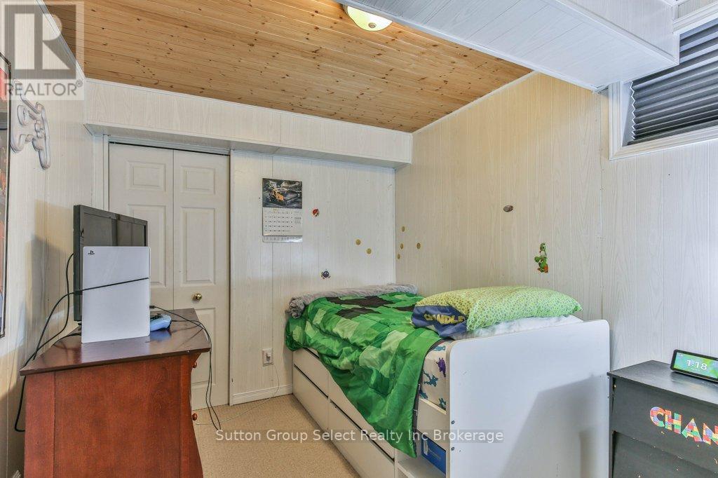 21 Heron Avenue, Woodstock, Ontario  N4T 1T1 - Photo 40 - X12361259