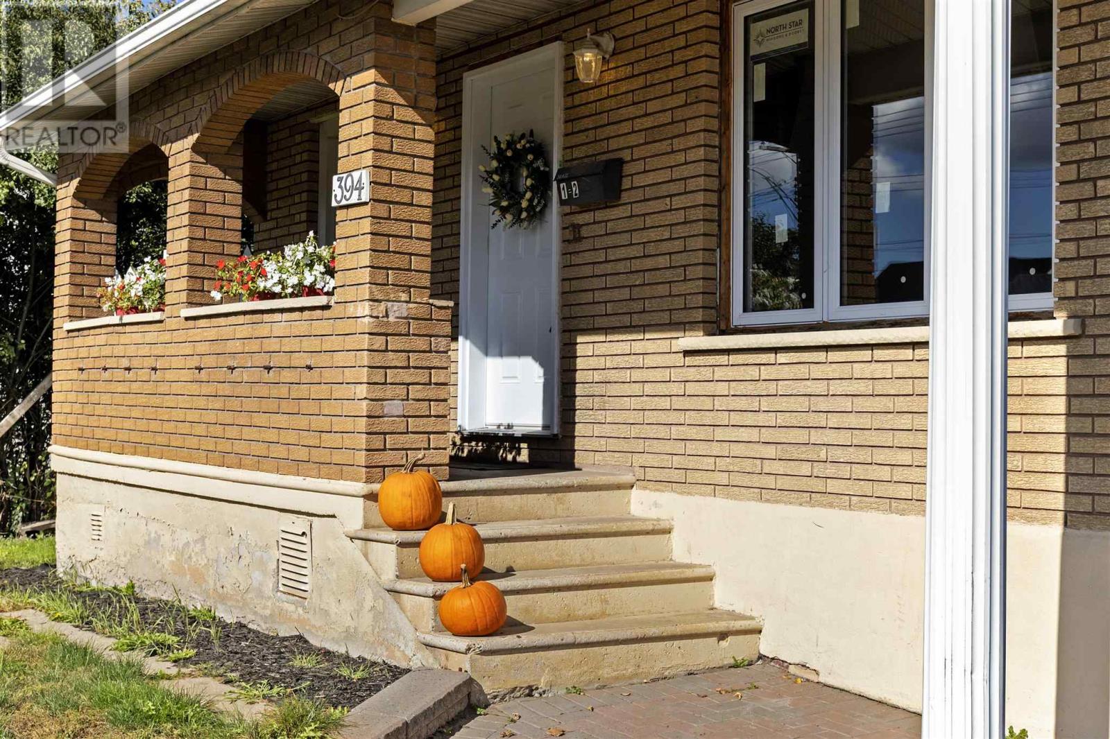 394 Connaught Ave, Sault Ste. Marie, Ontario  P6C 2C9 - Photo 3 - SM252910