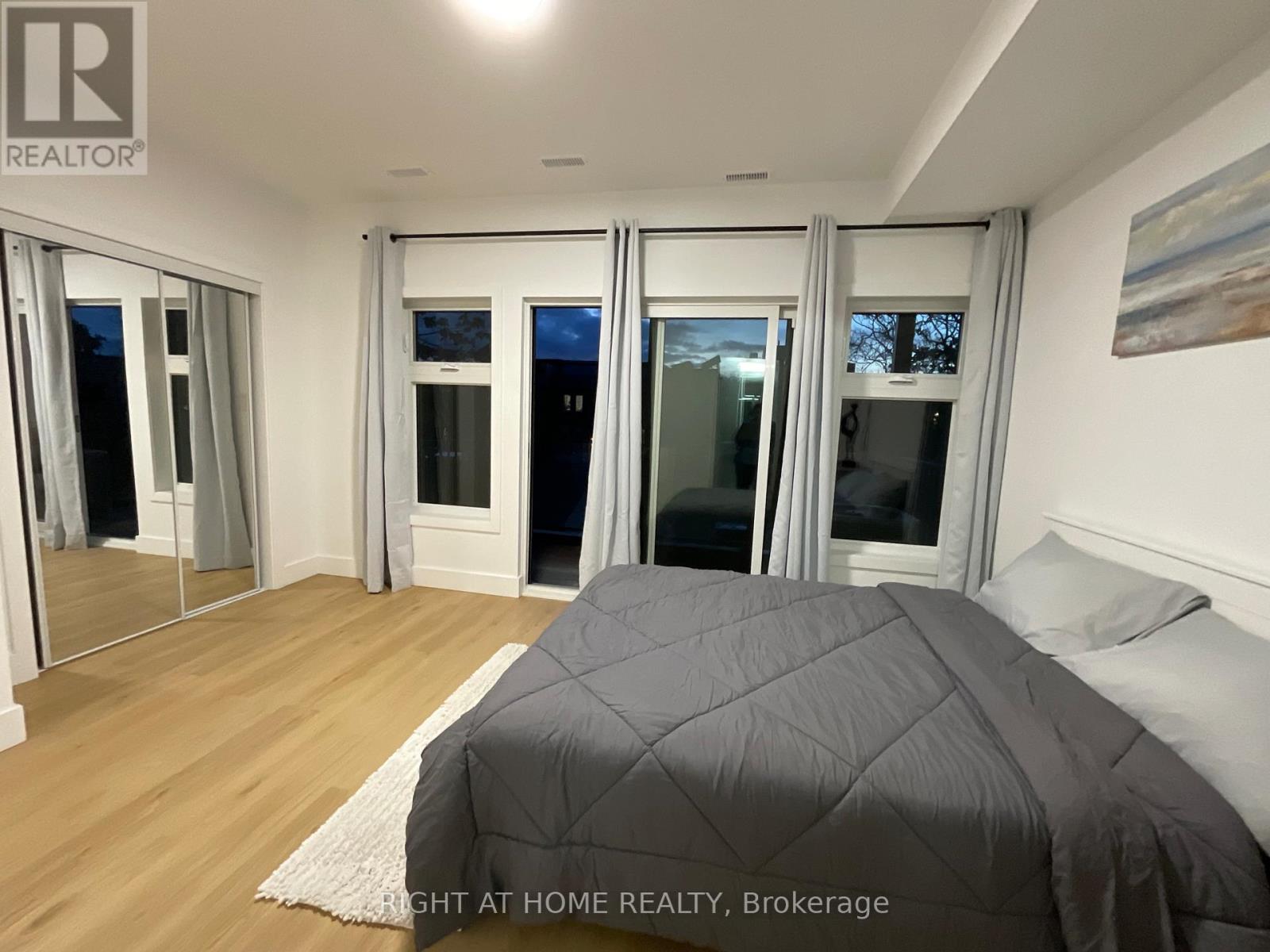 Second Floor - 674 Manning Avenue, Toronto, Ontario  M3H 2G1 - Photo 28 - C12470156