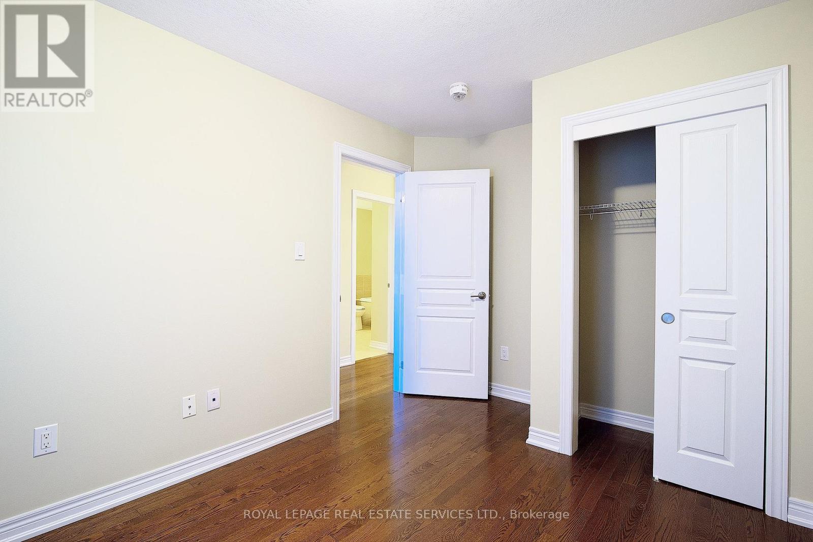 387 Alderwood Common, Oakville, Ontario L6H 0P8 - Photo 11 - W12474941