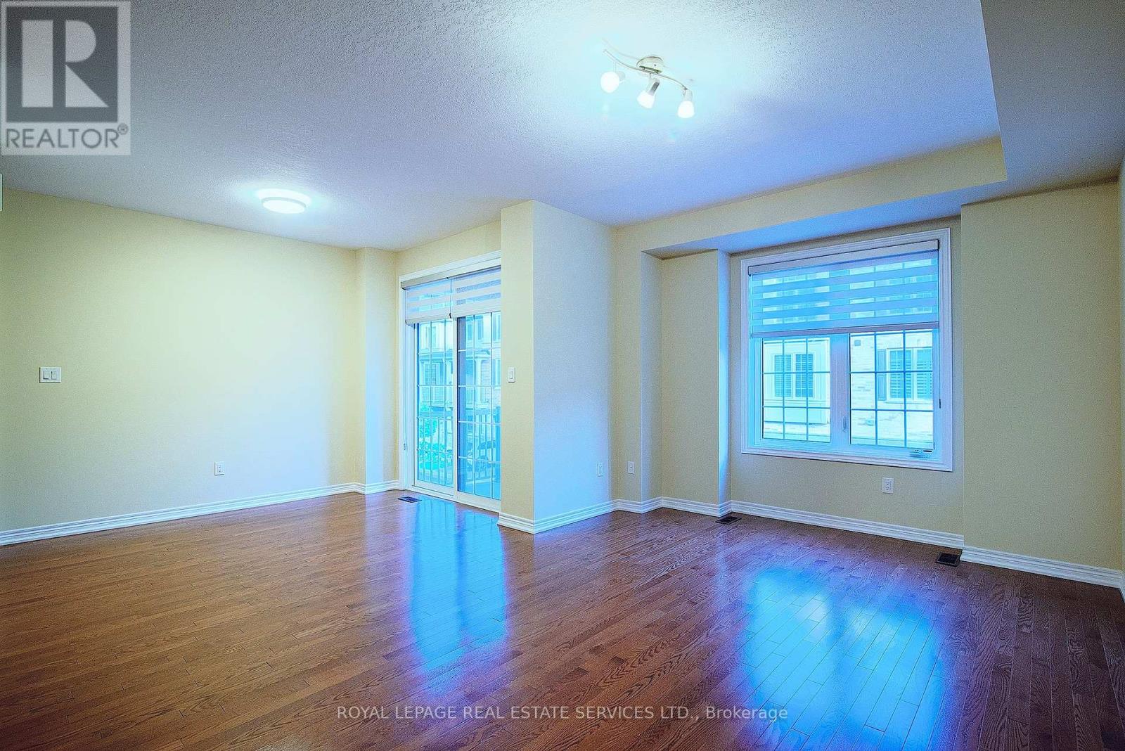 387 Alderwood Common, Oakville, Ontario L6H 0P8 - Photo 19 - W12474941