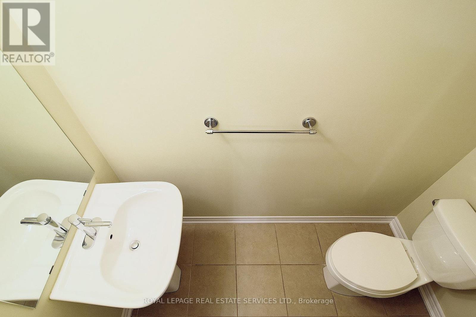 387 Alderwood Common, Oakville, Ontario L6H 0P8 - Photo 20 - W12474941