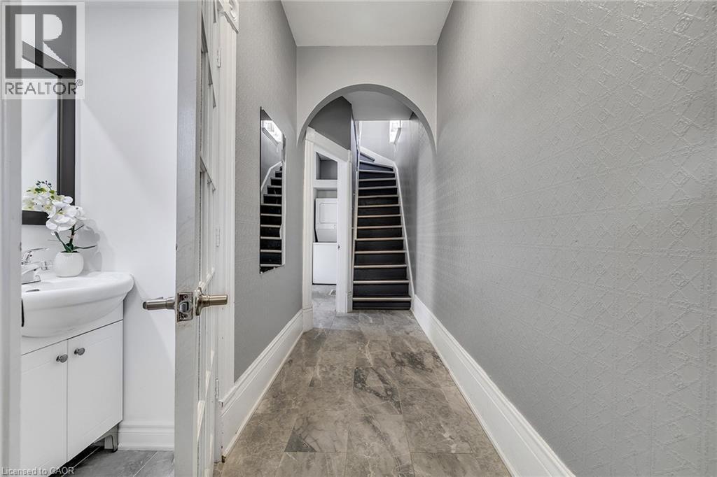 174 William Street, Brantford, Ontario  N3T 3L5 - Photo 11 - 40787911