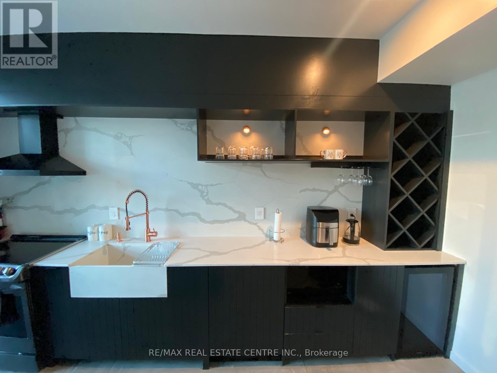 503 - 220 Burnhamthorpe Road W, Mississauga, Ontario  L5B 4N4 - Photo 20 - W12537064