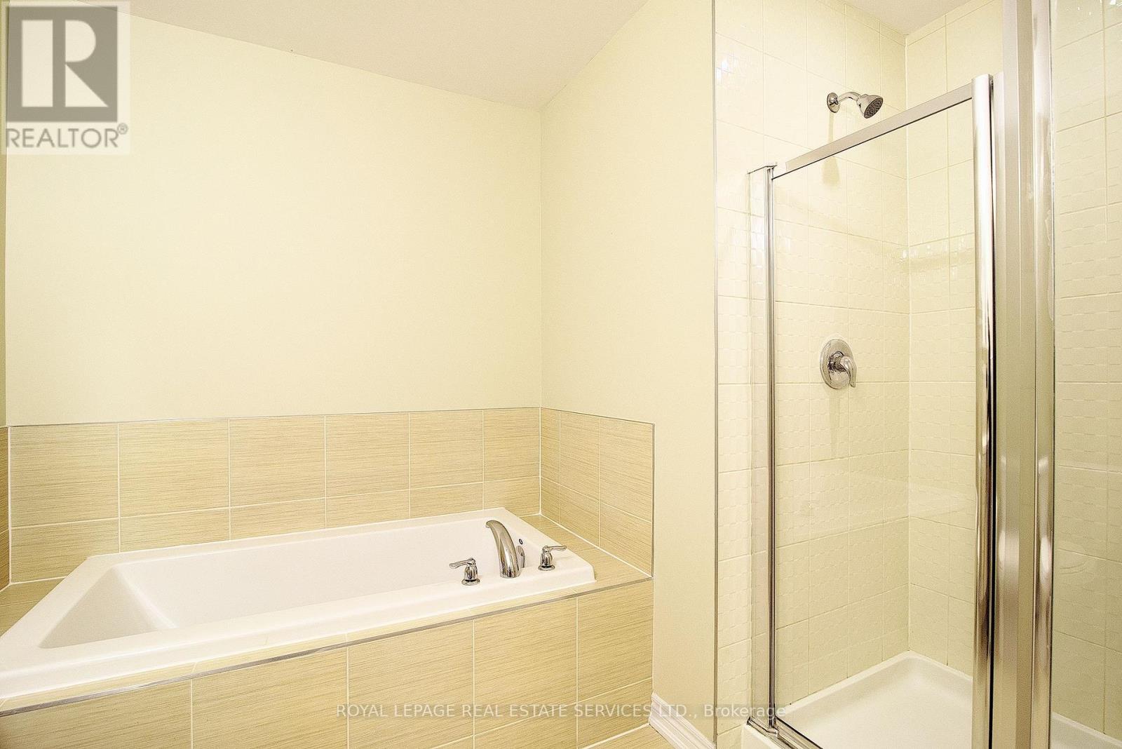 387 Alderwood Common, Oakville, Ontario L6H 0P8 - Photo 16 - W12474941