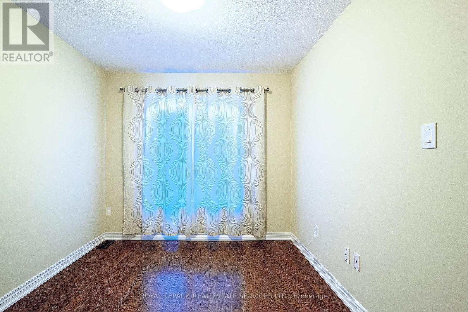 387 Alderwood Common, Oakville, Ontario L6H 0P8 - Photo 12 - W12474941