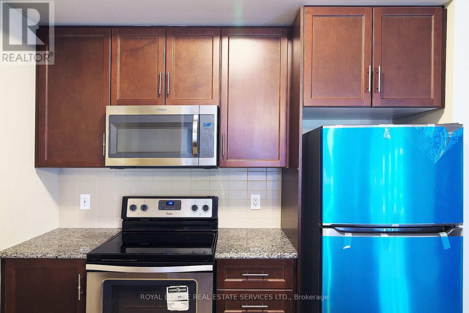 387 Alderwood Common, Oakville, Ontario L6H 0P8 - Photo 5 - W12474941