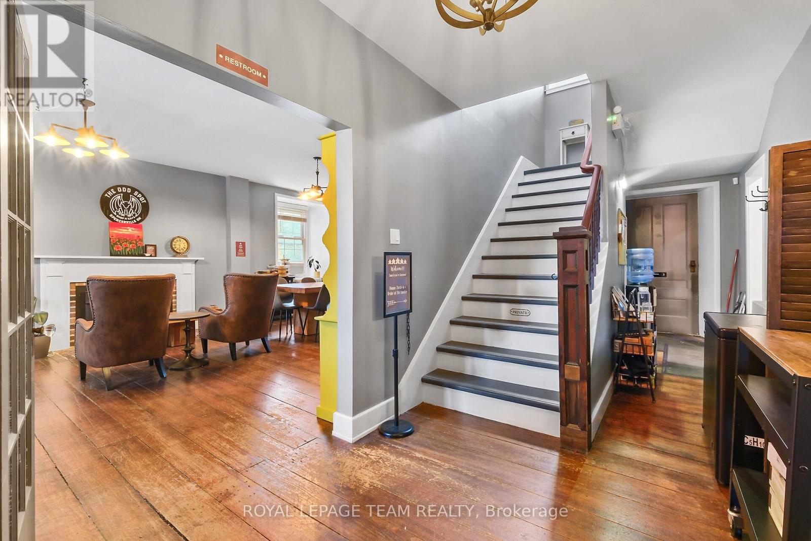 6 Spencer Street S, Edwardsburgh/cardinal, Ontario  K0E 1X0 - Photo 4 - X12399147