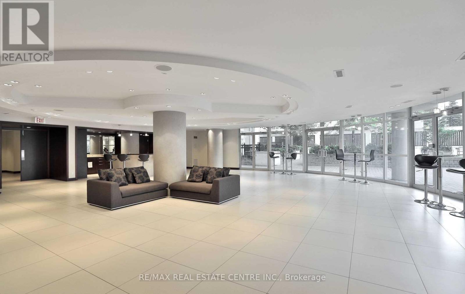 503 - 220 Burnhamthorpe Road W, Mississauga, Ontario  L5B 4N4 - Photo 25 - W12537064